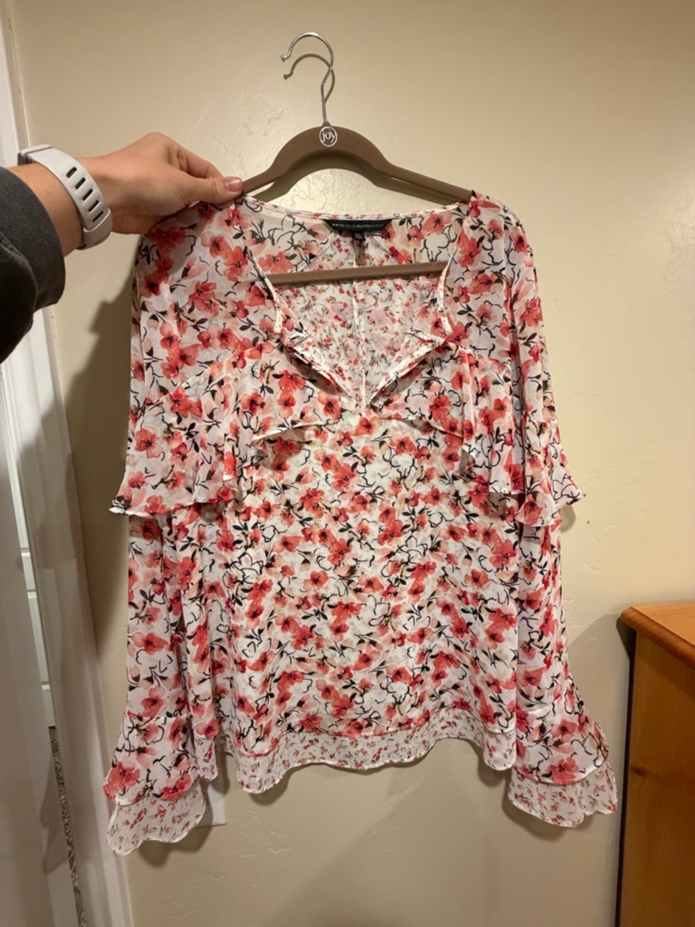 White House Black Market Beautiful Floral Blouse